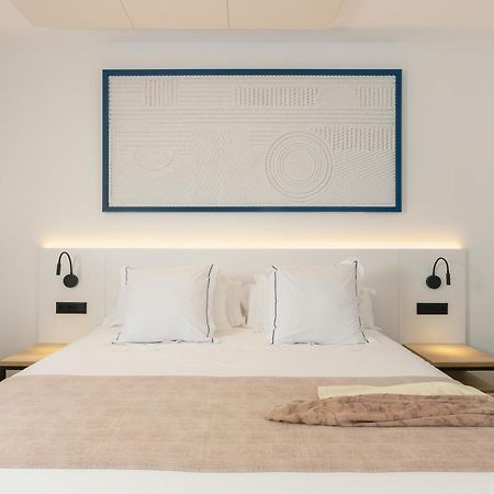 Hotel Rovira カンブリルス エクステリア 写真
