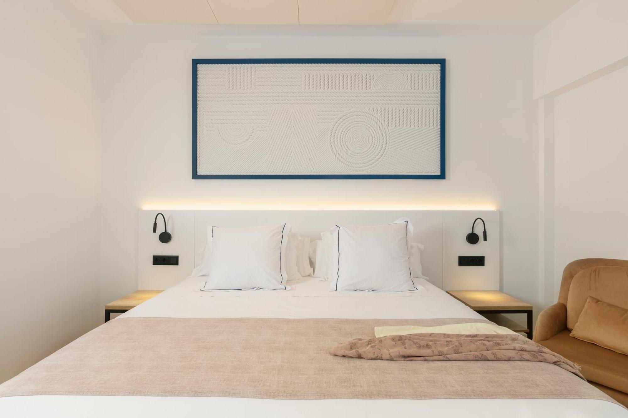 Hotel Rovira カンブリルス エクステリア 写真