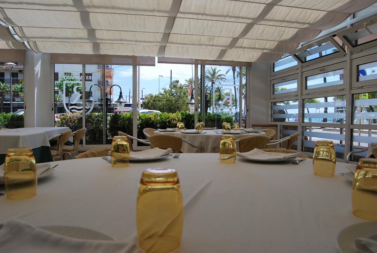 Hotel Rovira カンブリルス エクステリア 写真